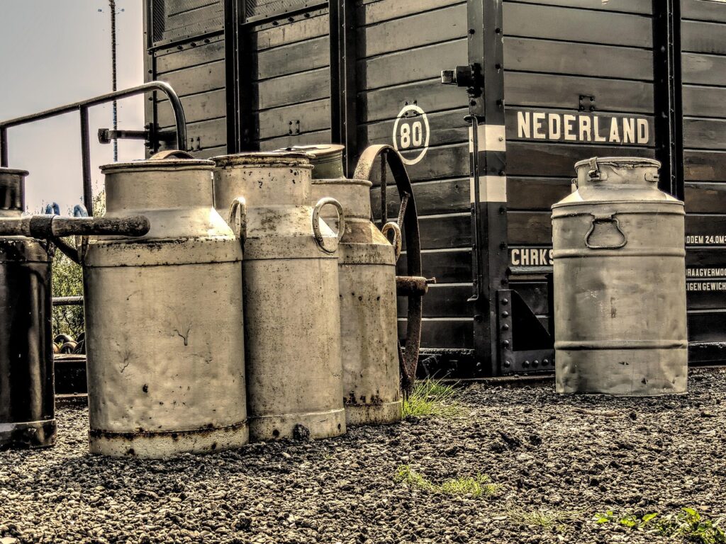 解約方法が簡単なピルの定期便はどのように利用するべき？