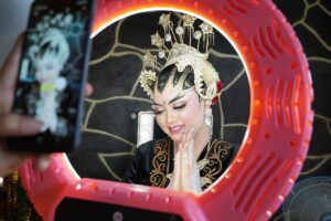 スマホを使って婦人科の夜間診療を受ける方法は？